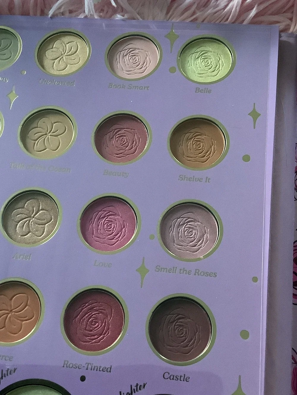 New Disney Princess Ariel and Belle Eyeshadow Blush Palette — Green, Yellow Pink
